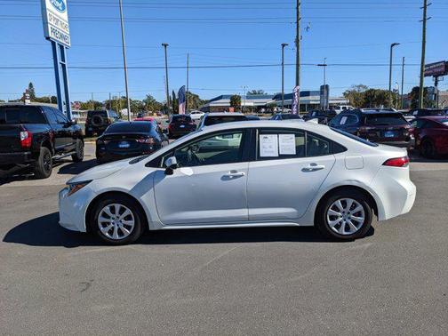 2021 Toyota Corolla LE