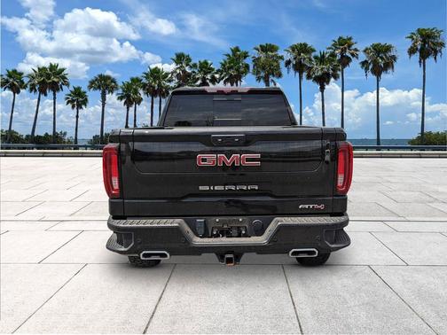Onyx Black 2022 GMC Sierra 1500 AT4