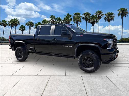 2024 Chevrolet Silverado 2500 4WD Crew Cab Standard Bed ZR2