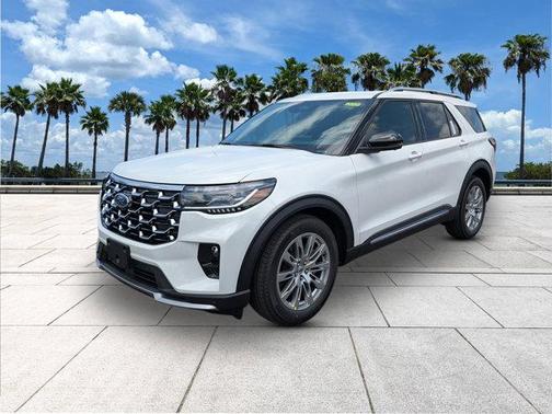Star White Metallic Tri-Coat 2026 Ford Explorer Platinum