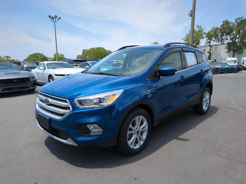 Lightning Blue Metallic 2019 Ford Escape SEL