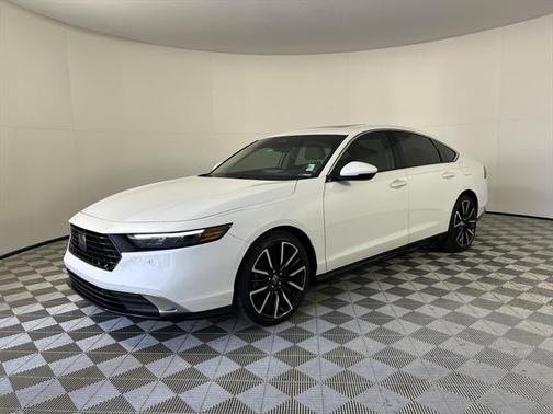 2023 Honda Accord Hybrid Touring