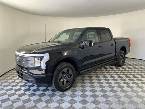 2024 Ford F-150 Lightning LARIAT