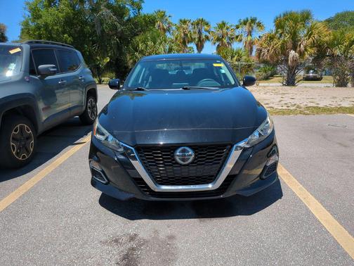 Super Black 2020 Nissan Altima S FWD