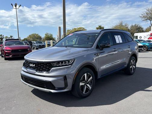 2023 Kia Sorento S