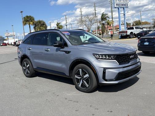 2023 Kia Sorento S