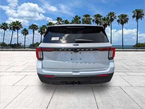 Space White Metallic 2026 Ford Explorer Active