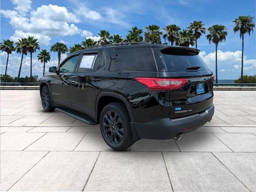 Mosaic Black Metallic 2020 Chevrolet Traverse RS