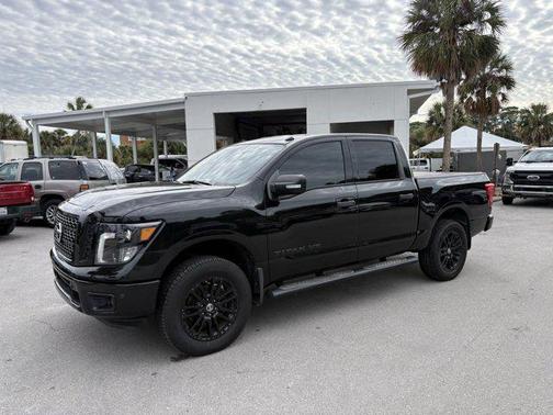 2018 Nissan Titan SV