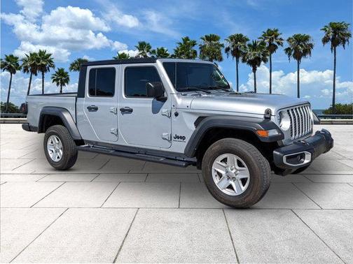 2023 Jeep Gladiator Sport S