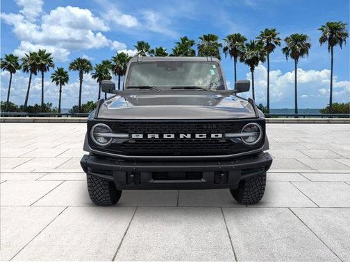 Carbonized Gray Metallic 2025 Ford Bronco Badlands