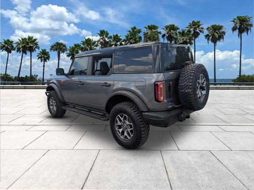 Carbonized Gray Metallic 2025 Ford Bronco Badlands