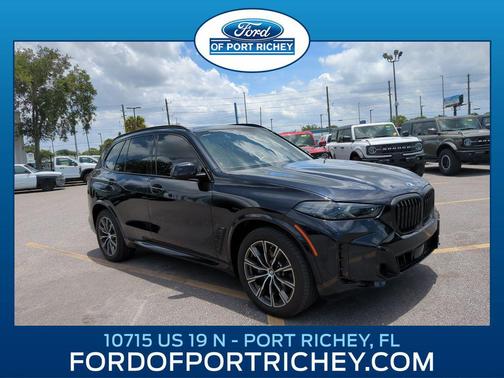 Carbon Black Metallic 2024 BMW X5 xDrive40i