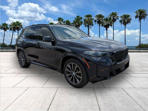 Carbon Black Metallic 2024 BMW X5 xDrive40i