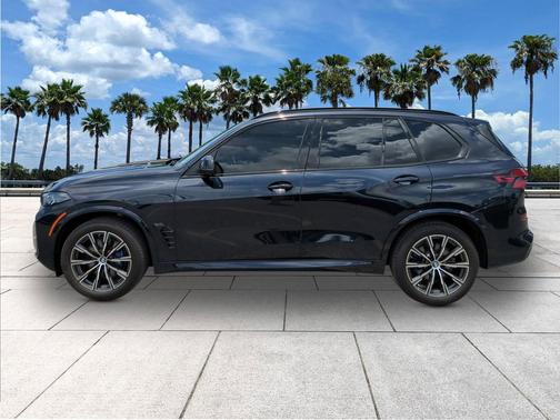 Carbon Black Metallic 2024 BMW X5 xDrive40i