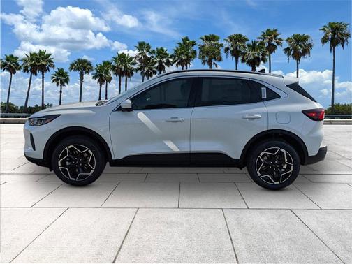 2026 Ford Escape Platinum