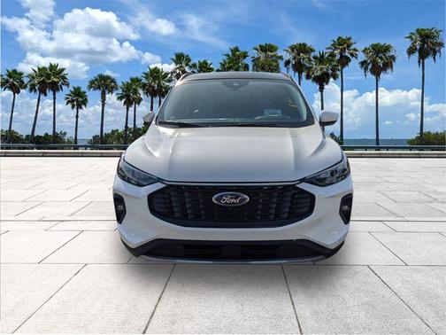 2026 Ford Escape Platinum