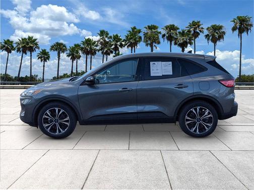 2022 Ford Escape SE
