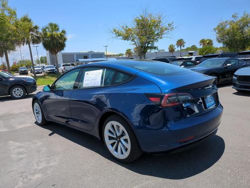 Deep Blue Metallic 2023 Tesla Model 3 Standard Range