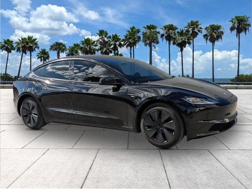 2025 Tesla Model 3 Long Range