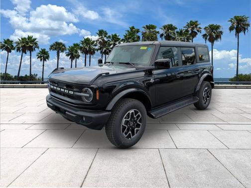 Shadow Black 2026 Ford Bronco Outer Banks