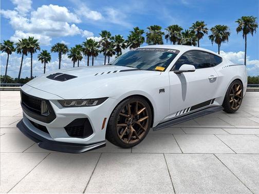 Oxford White 2025 Ford Mustang GT Premium