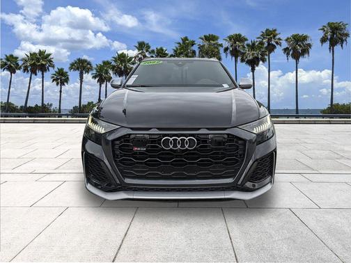 Mythos Black Metallic 2022 Audi RS Q8 4.0T