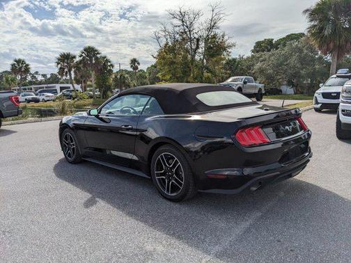 2022 Ford Mustang EcoBoost Premium