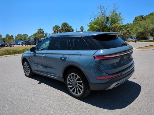 Whisper Blue Metallic Clearcoat 2023 Lincoln Corsair Reserve