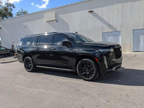 2022 Cadillac Escalade ESV Sport