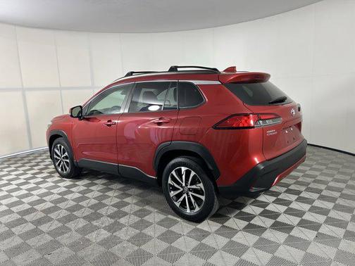 2022 Toyota Corolla Cross XLE