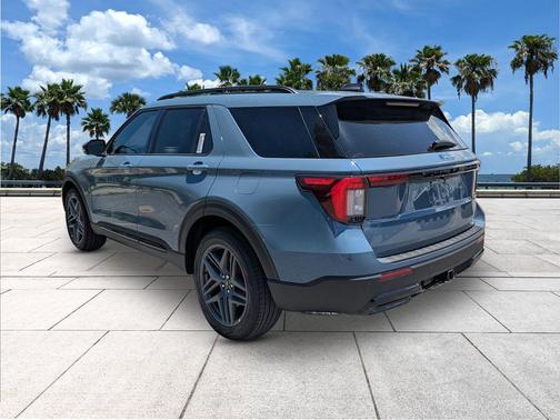 Vapor Blue Metallic 2026 Ford Explorer ST-Line