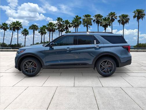 Vapor Blue Metallic 2026 Ford Explorer ST-Line