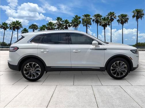 Pristine White Metallic Tri-Coat 2023 Lincoln Nautilus Reserve