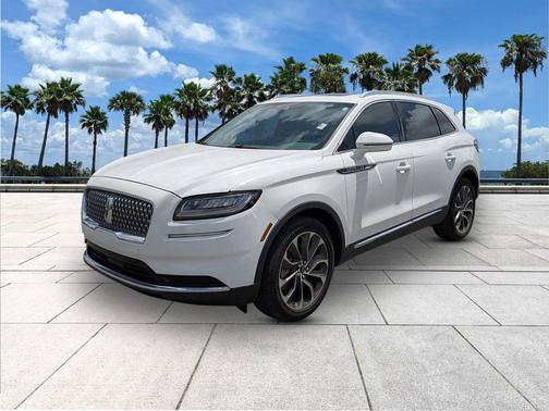 Pristine White Metallic Tri-Coat 2023 Lincoln Nautilus Reserve