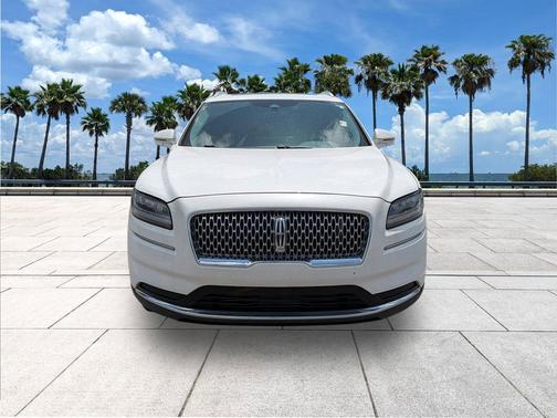 Pristine White Metallic Tri-Coat 2023 Lincoln Nautilus Reserve