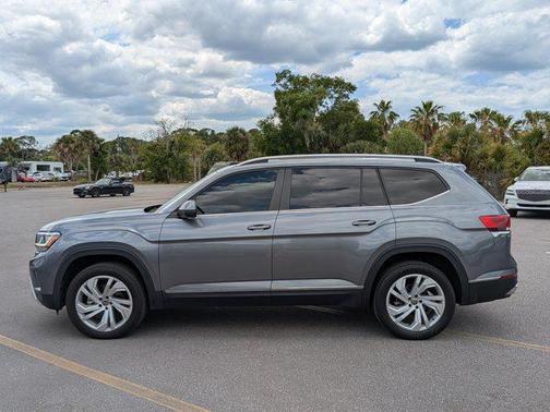 Platinum Gray Metallic 2022 Volkswagen Atlas 3.6L SEL