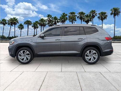 Platinum Gray Metallic 2022 Volkswagen Atlas 3.6L SEL