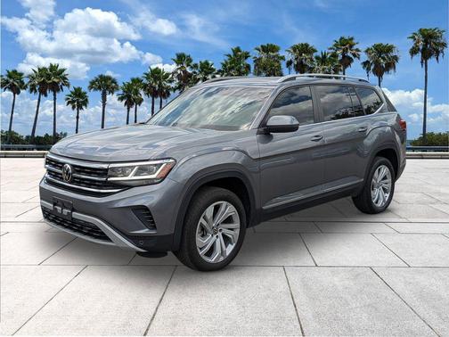 Platinum Gray Metallic 2022 Volkswagen Atlas 3.6L SEL