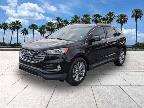 2019 Ford Edge Titanium