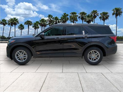 Agate Black Metallic 2026 Ford Explorer Active