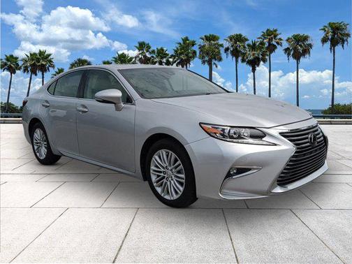 Silver Lining Metallic 2017 Lexus ES 350 Base