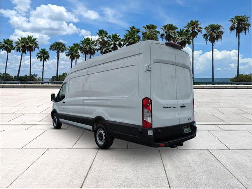 Oxford White 2026 Ford Transit-250 Base