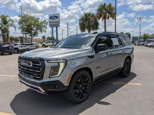2026 GMC Yukon 4WD AT4