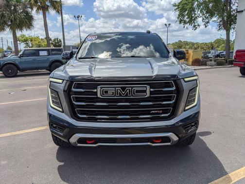 2026 GMC Yukon 4WD AT4