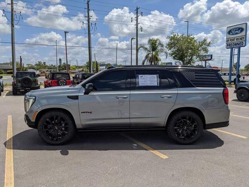 2026 GMC Yukon 4WD AT4