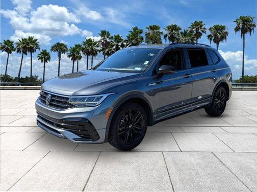 2022 Volkswagen Tiguan 2.0T SE R-Line Black