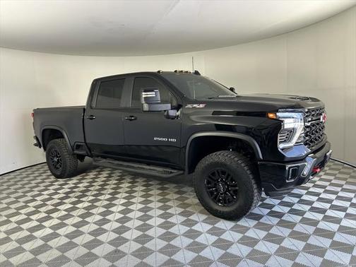 2024 Chevrolet Silverado 2500 4WD Crew Cab Standard Bed ZR2