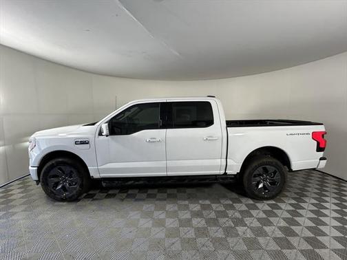 2025 Ford F-150 Lightning LARIAT