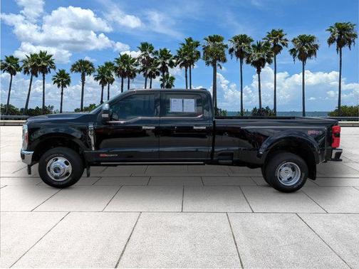 Agate Black Metallic 2023 Ford F-350 Lariat